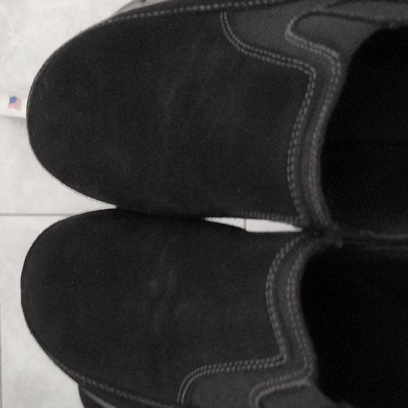 HYTEST Men's Slip On Shoe in Black, Size 8M - Picture 2 of 16